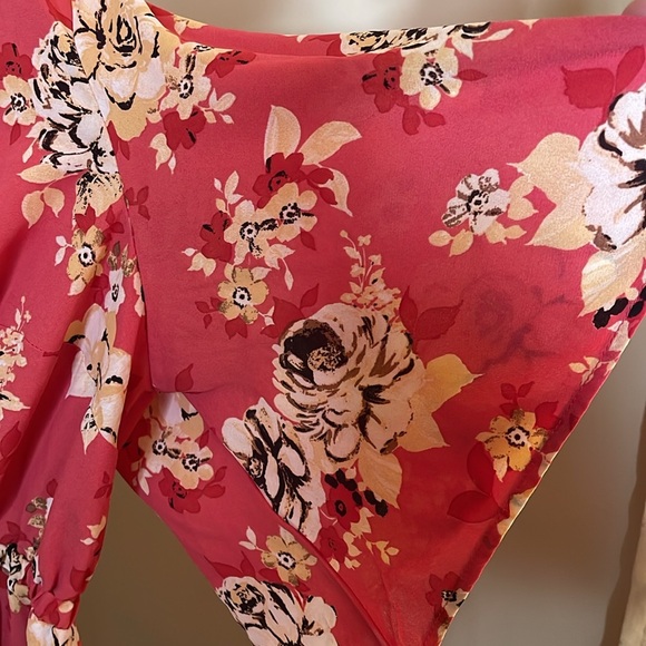 FLORAL WRAP GEORGETTE BABYDOLL BLOUSE CORAL Size 00 - Picture 11 of 15